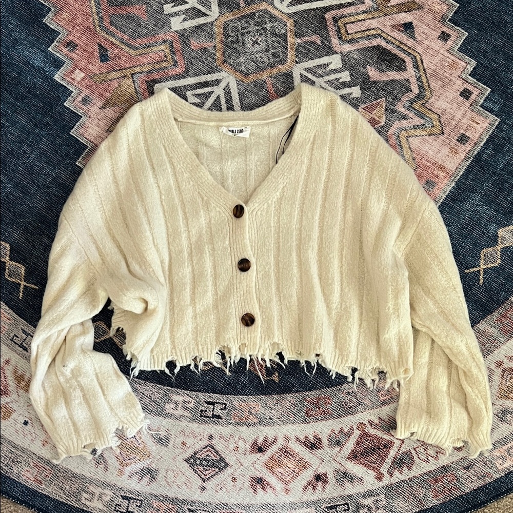 Double Zero by Buckle Cream Frayed Hem Cardigan